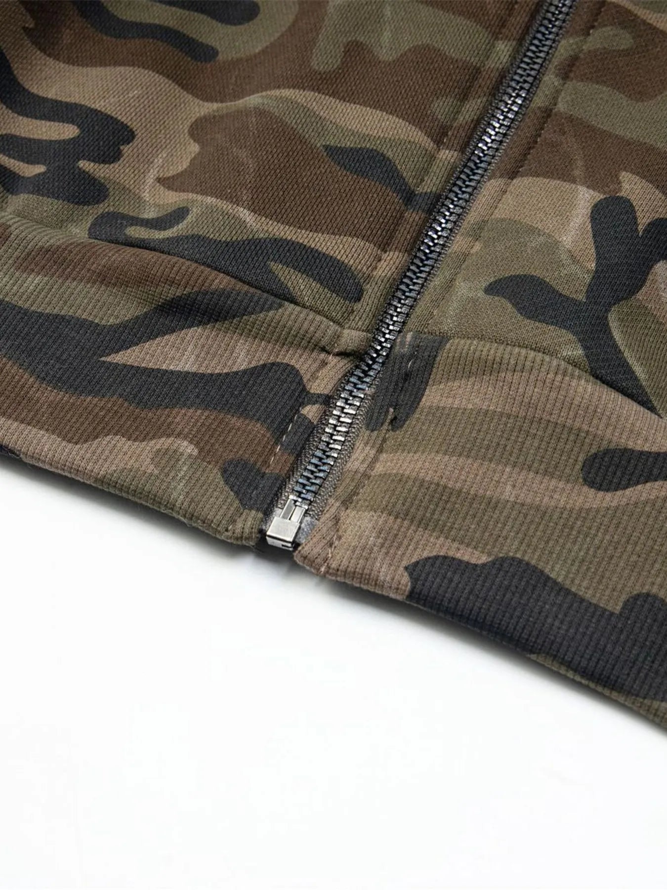 34fd56645a3b4e5da4548256ed38d93e-Max-Origin