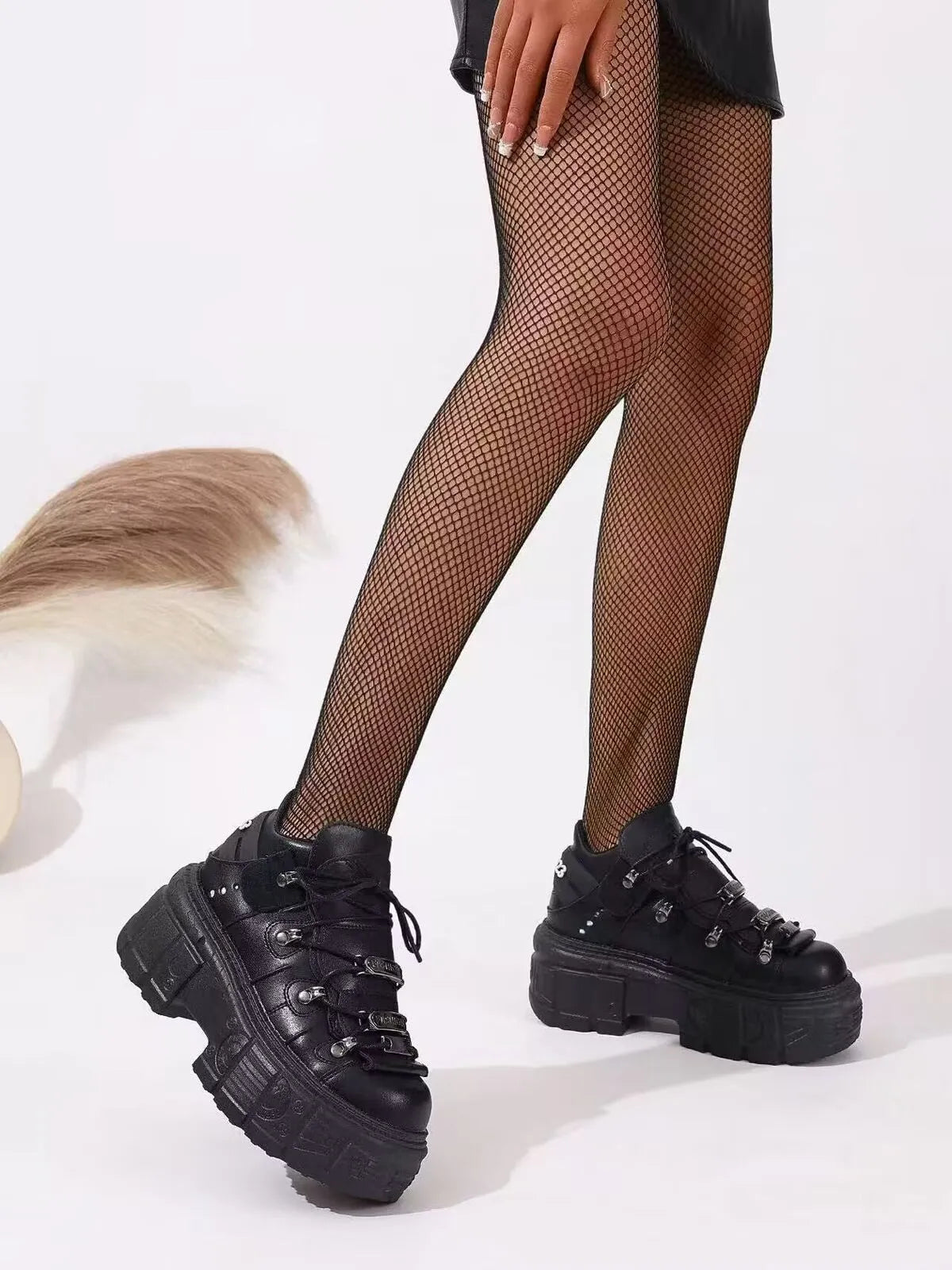 59093daae07e42f6956d1eecc5f6a827-Max-Origin